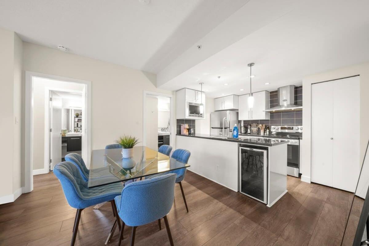 Dazzling Condo By Stadium Downtown With Free Parking Vancouver Exterior foto