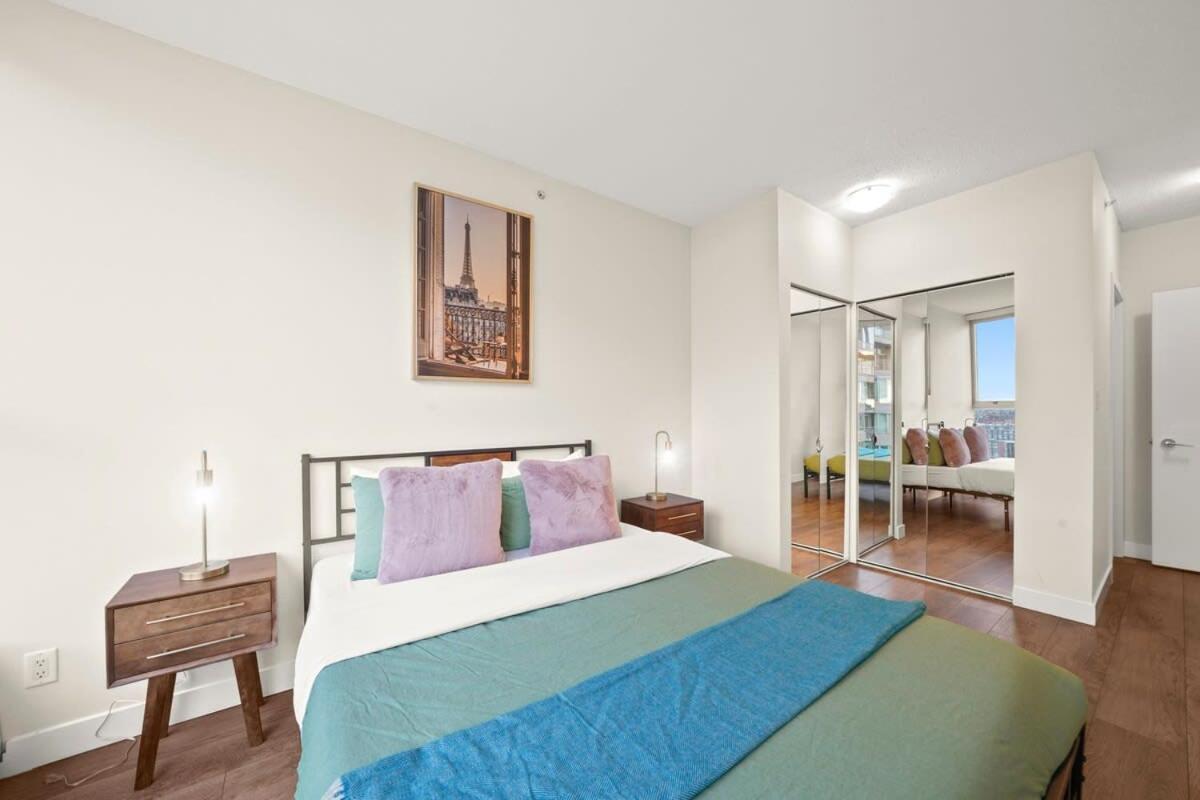 Dazzling Condo By Stadium Downtown With Free Parking Vancouver Exterior foto